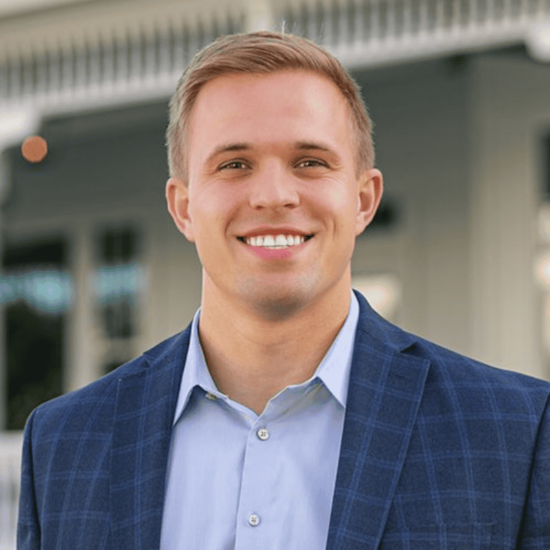 Oscar Skjaerpe, CFP®